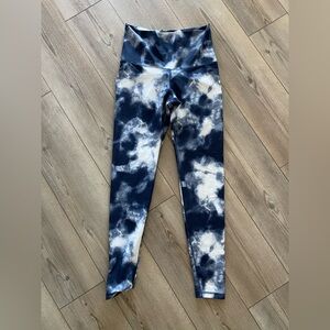 Old Navy Black and White Leggings